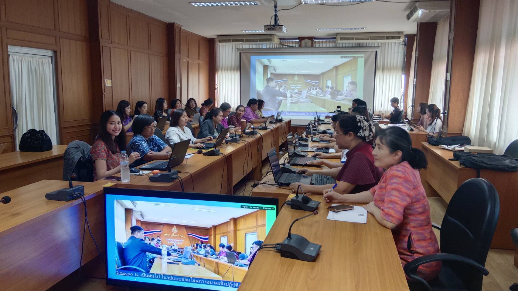 ประชุมเชิงปฏิบัติการจัดทำเว็บไซต์